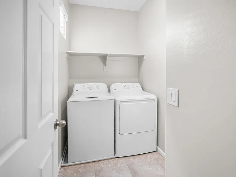 932 W Capulin Trl — Photo 14
