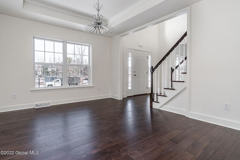 4th image of 10 Olympia Court