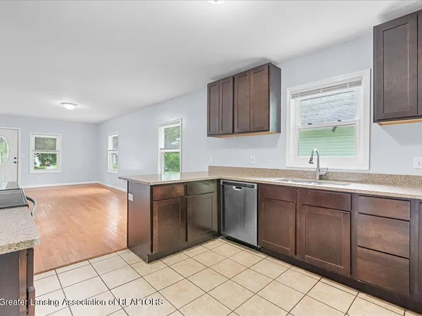 411 N Francis Ave, Lansing, MI 48912