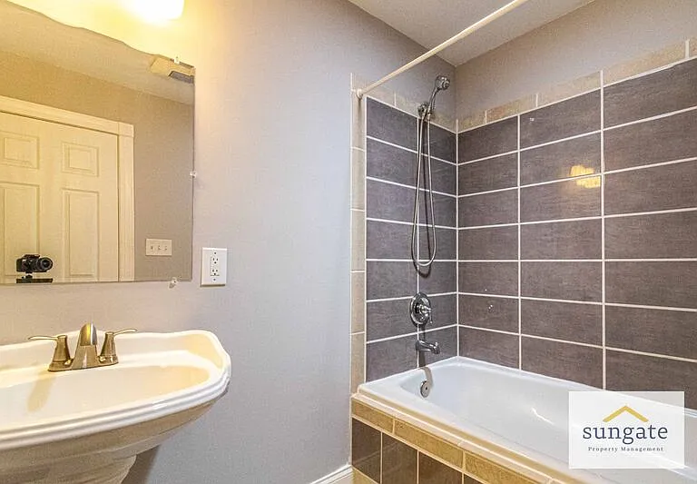 4607 Simms Ave — Photo 11