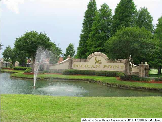 1st image of 794 Pelican Lakes Ct