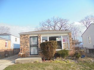 175 W 155th St, Harvey, IL 60426