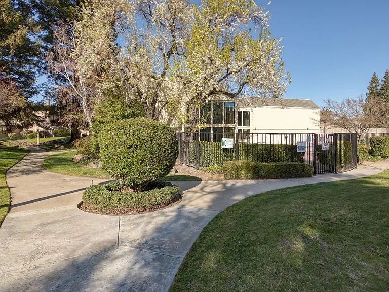 1108 Cedar Creek Dr #1 — Photo 51