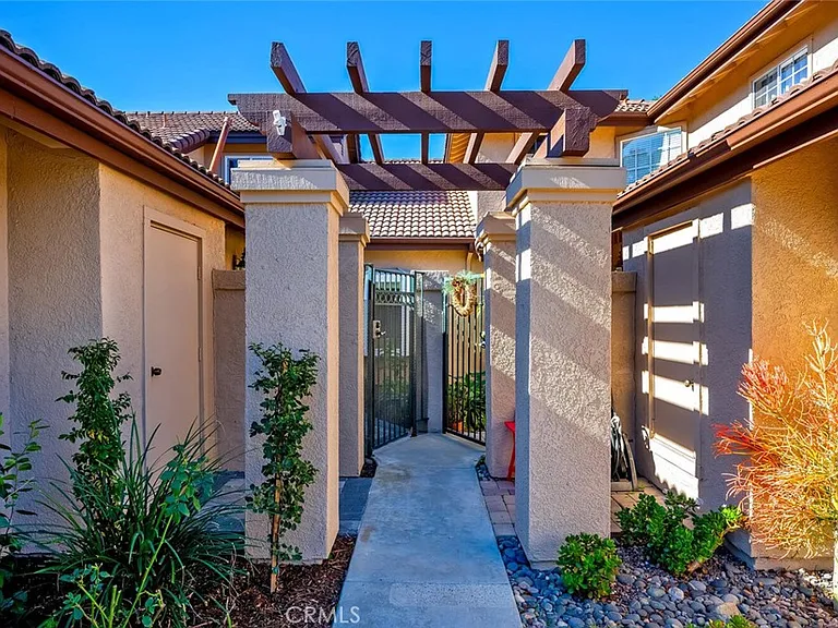 27377 Paseo Laguna — Photo 2