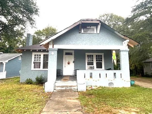 2229 10th St photo 1