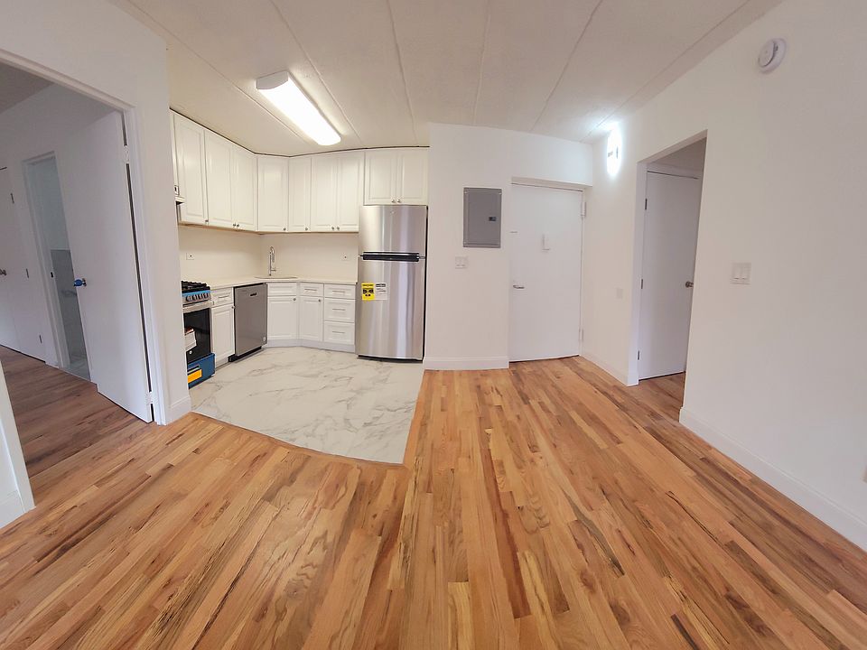 1st image of 143-51 Roosevelt Ave #5D