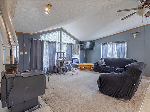 5th image of 319 Chestnut Avenue