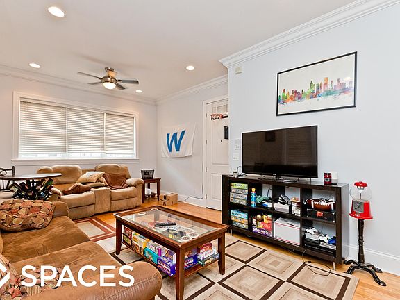 3rd image of 3718 N Wilton Ave #One_a