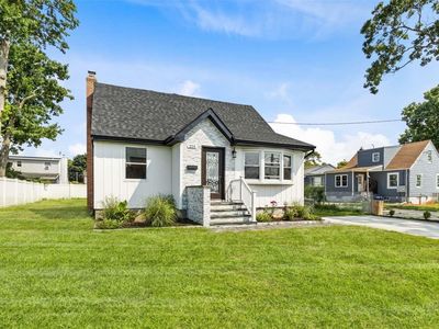 225 Abbington, Copiague, NY, 11726