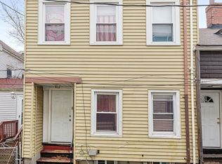 8 Albion Pl, Chelsea, MA 02150