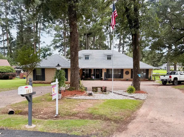 103 Maple Leaf Ln, Haughton, LA 71037