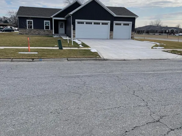 6065 Robbins Rd, Portage, IN 46368