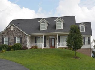 113 Compass Dr, Waynesboro, VA 22980