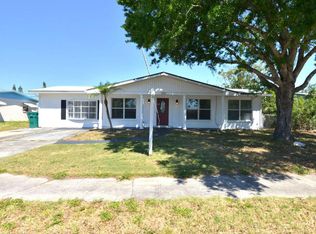 2320 Lakeview Dr, Melbourne, FL 32935