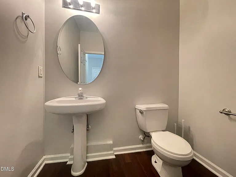 112 Taylors Creek Ct — Photo 13