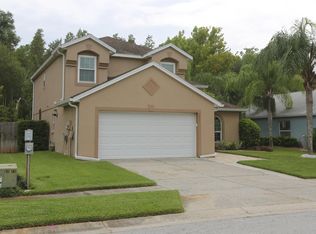 1211 Timber Trace Dr, Zephyrhills, FL 33543