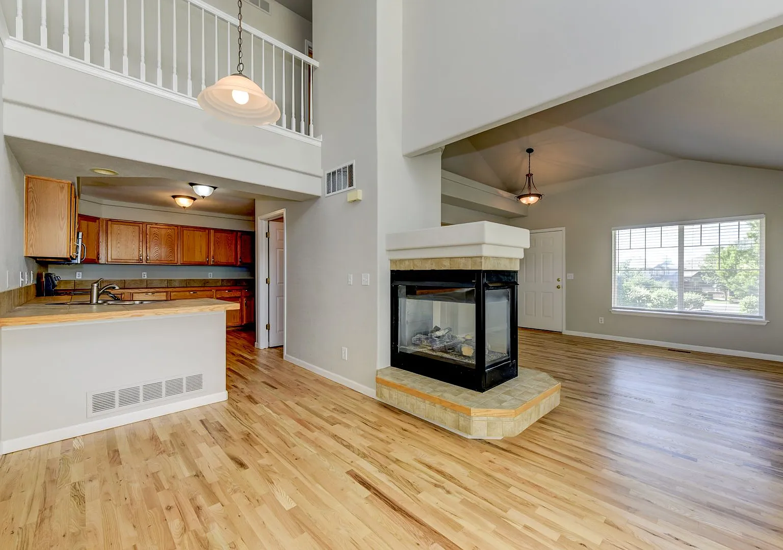 3 Bed 3 Bath corner Lot in Broomfield! Newly Refinished Wood Floors With Pool!! — Photo 3