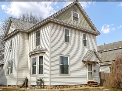 1025 N 9th St, Burlington, IA, 52601