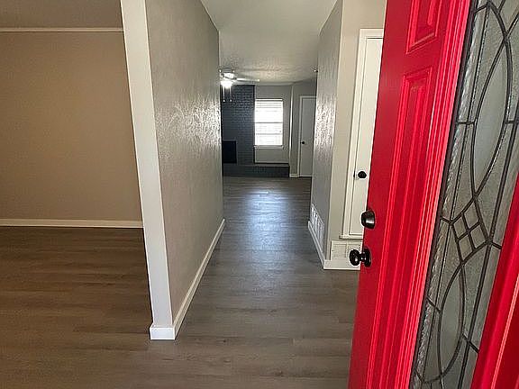 5th image of 3319 Maxwell Dr