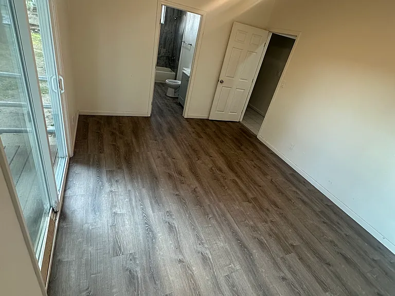 9695 E Tulare Ave — Photo 11