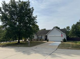 158 Keystone Crossing Dr, O'Fallon, MO 63368