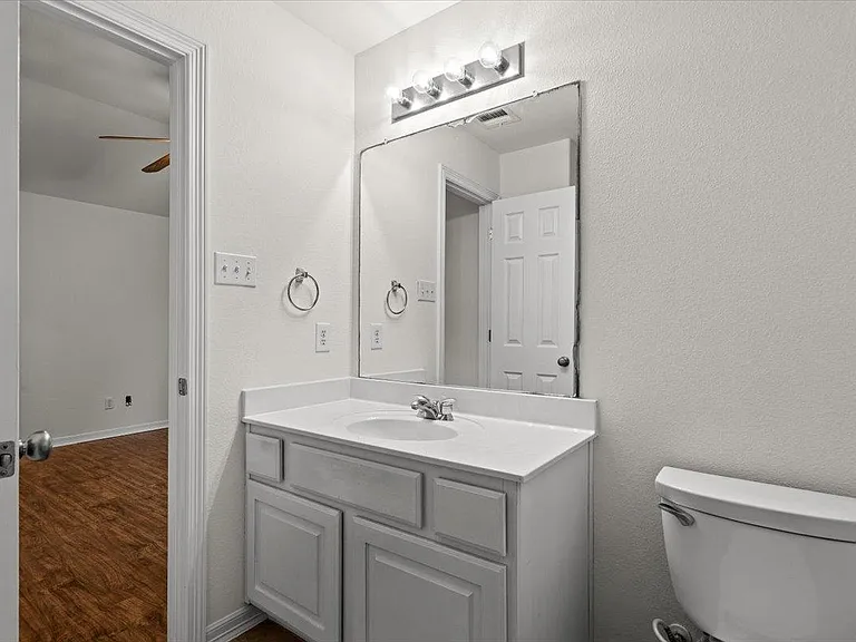 2304 Village View Loop — Photo 36