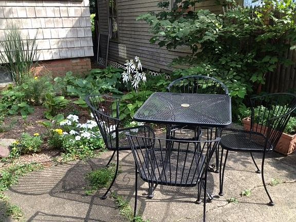Shared yard