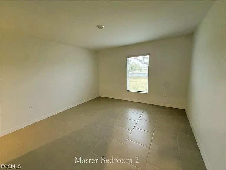 335 Parish Dr — Photo 13