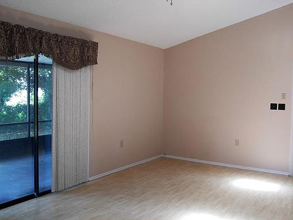4th image of 710 Caribou Dr