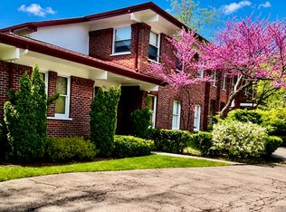 950 Green Bay Rd, Highland Park, IL 60035