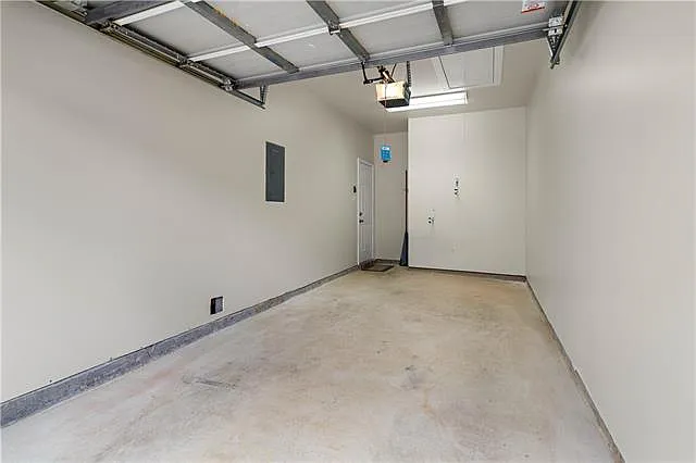 2084 Dundee Loop N — Photo 20