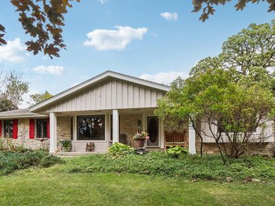 S40W34002 Highland COURT, Dousman, WI, 53118