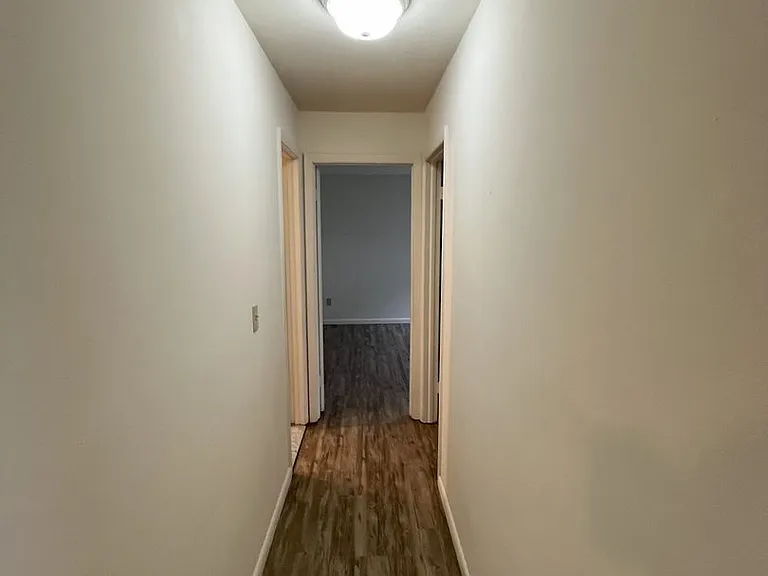 University Park Apartments near Cornell University — Photo 349