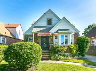 22707 114th Ave, Jamaica, NY 11411