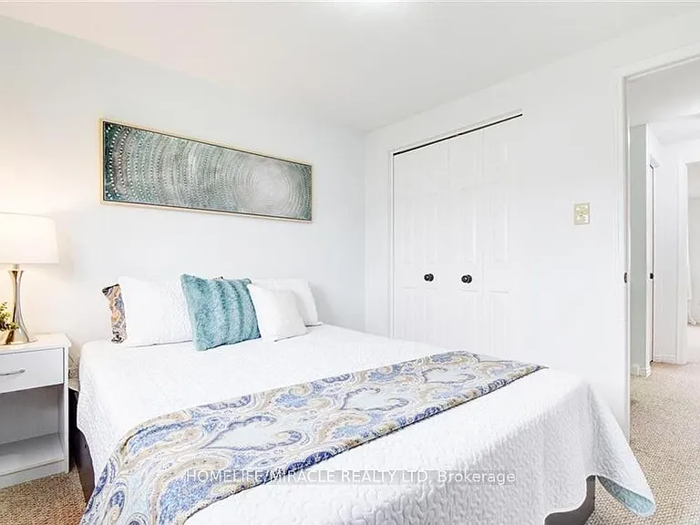 501 Highbrook Ct — Photo 6