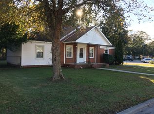 200 Canterbury Rd, Jacksonville, NC 28540