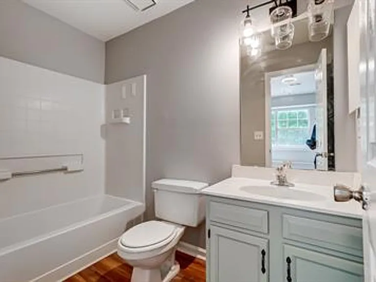 3821 Mosscroft Ln — Photo 8