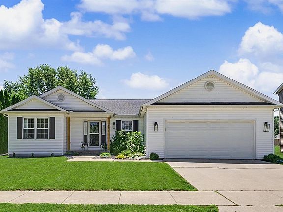 2nd image of 2207 E Michigan Ave