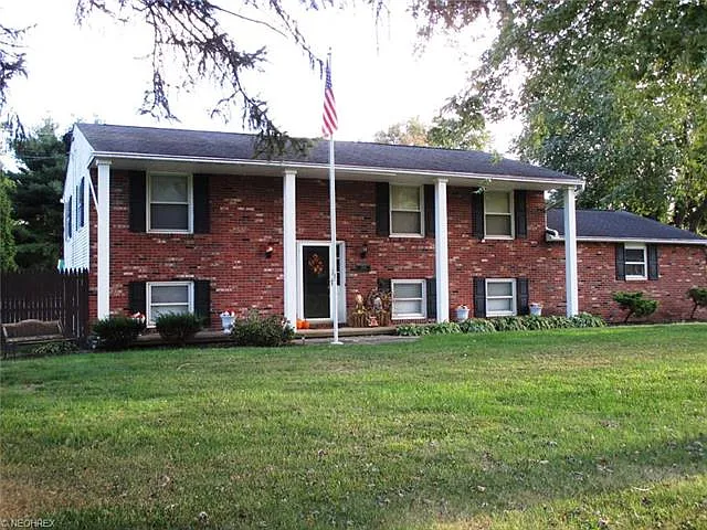 3976 N Vista St NW photo 1