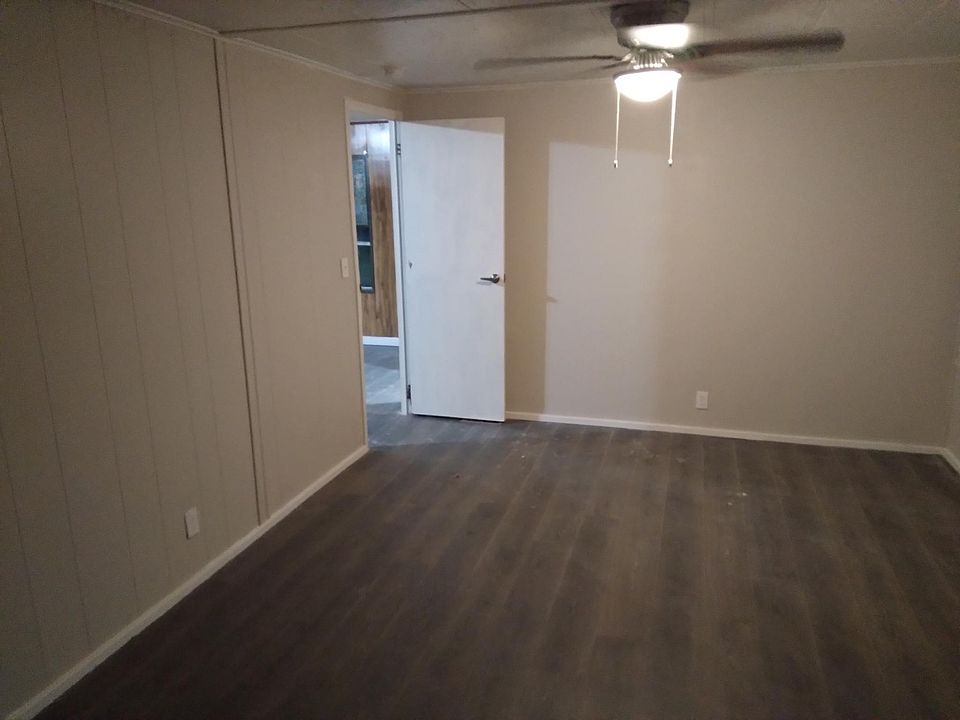 1st image of 247 Mariner Ct