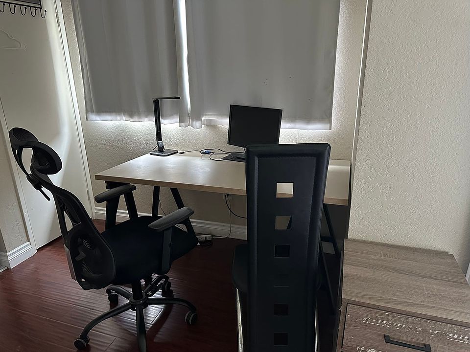 1st image of 4054 La Jolla Village Dr