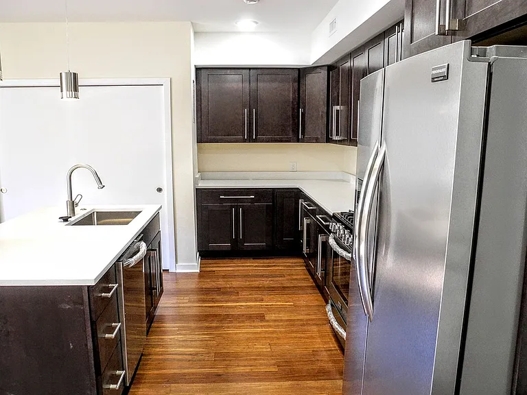 934 S 5th St DNM — Photo 4