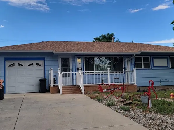 1121 Redwood Dr, Loveland, CO 80538