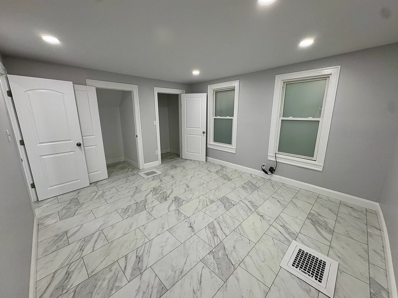 3 bed, 1100 sqft, $1,750 — Photo 3