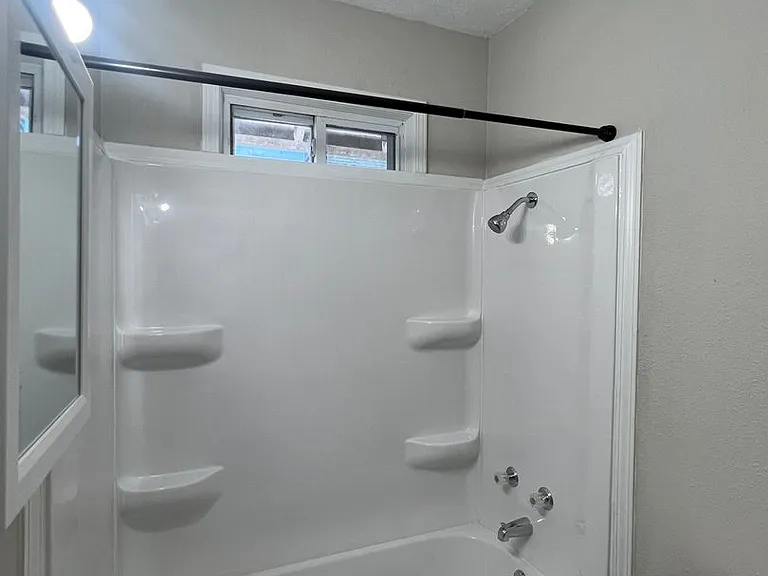 4257 Corby St — Photo 7