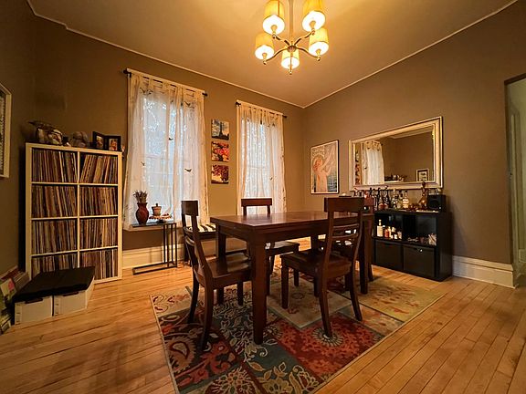 4th image of 2855 W Logan Blvd #1