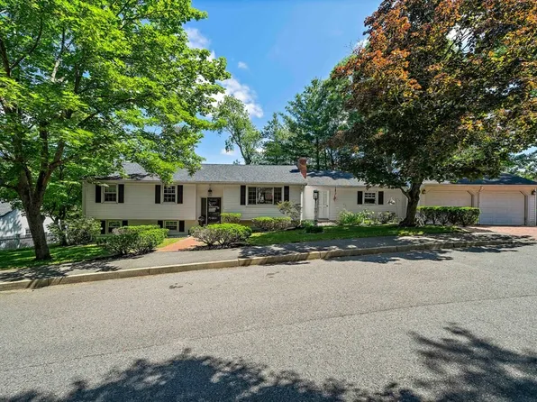 32 Doris Rd, Braintree, MA 02184