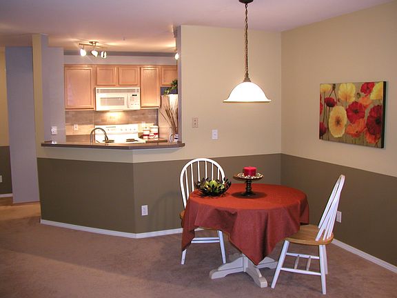 www.LamoureuxRealEstate.com