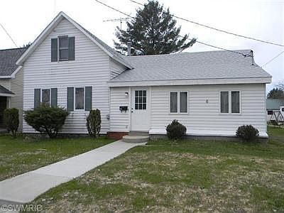 1st image of 921 Bjornson St