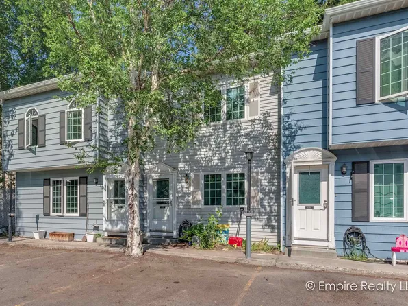 1070 Evergreen St, Fairbanks, AK 99709